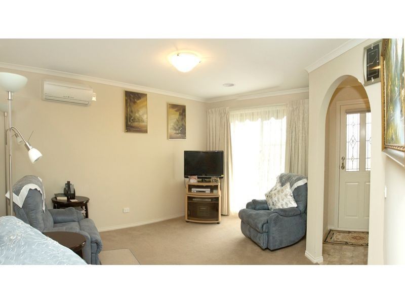 14 Emma Close, Drouin VIC 3818
