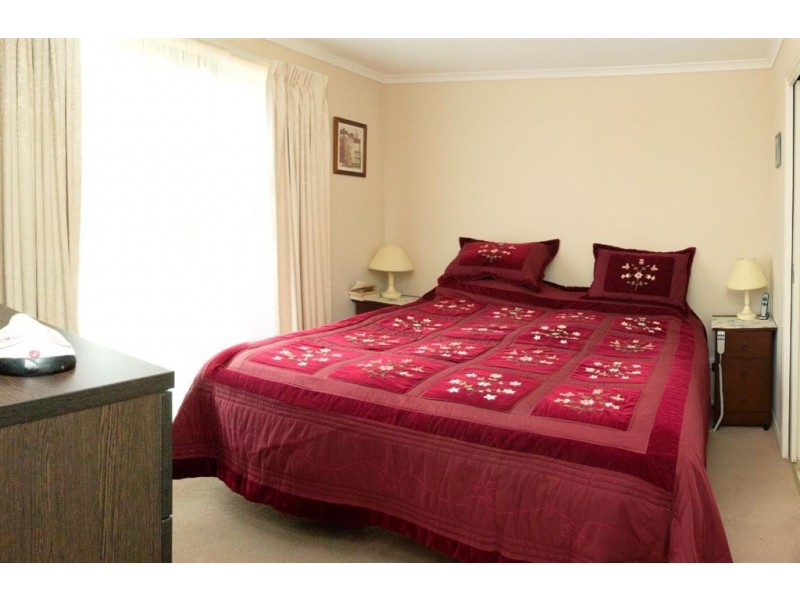 14 Emma Close, Drouin VIC 3818