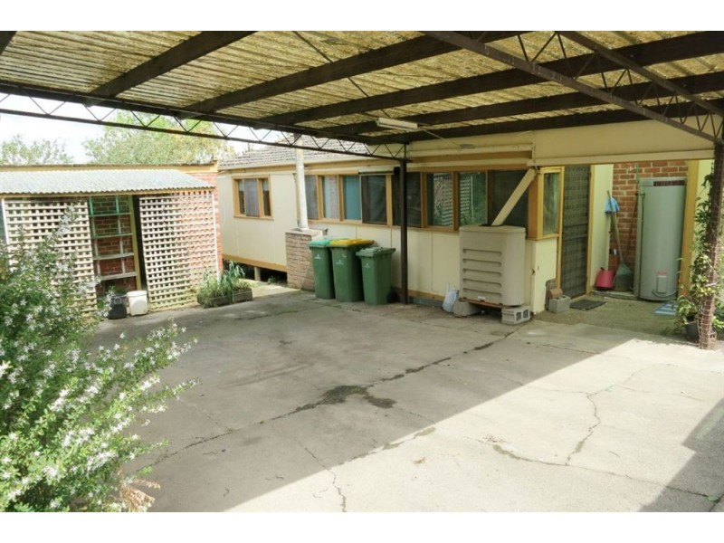 4 Garfield Road, Garfield VIC 3814