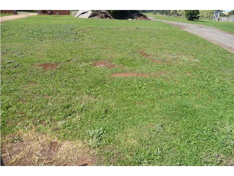 23 Norman Road, Drouin VIC 3818