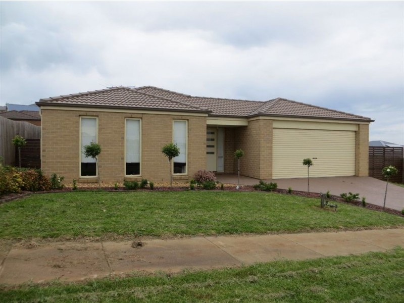 55 Cook Street, Drouin VIC 3818
