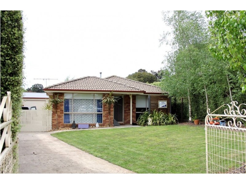 3 Helen Street, Drouin VIC 3818