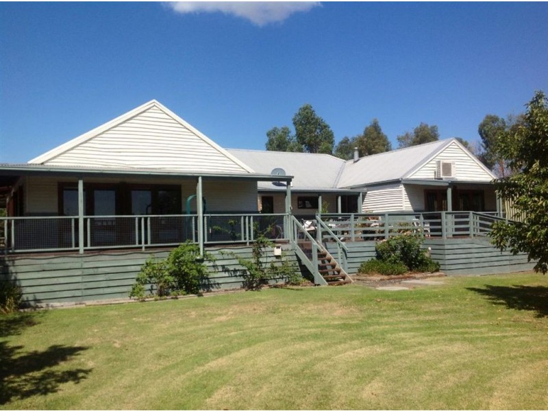 1255 Bunyip River Road, Iona VIC 3815