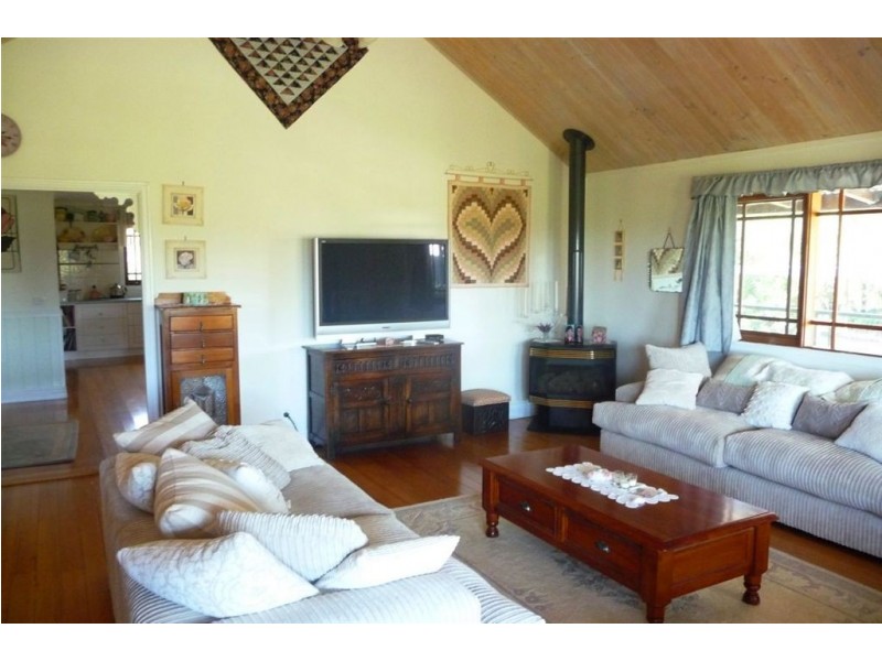 1255 Bunyip River Road, Iona VIC 3815