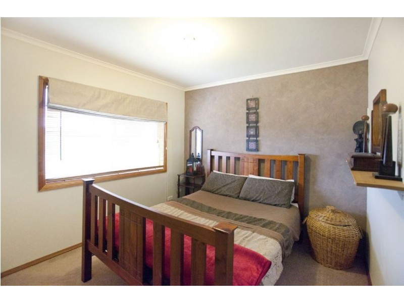 46 Outlook Drive, Drouin VIC 3818