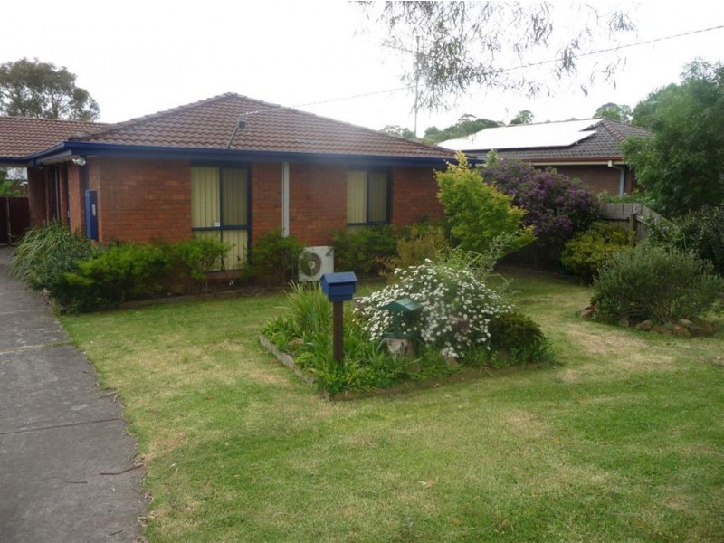 11 Wood Street, Drouin VIC 3818