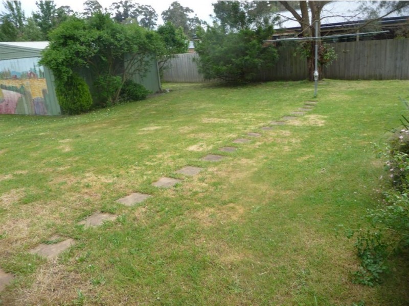 11 Wood Street, Drouin VIC 3818