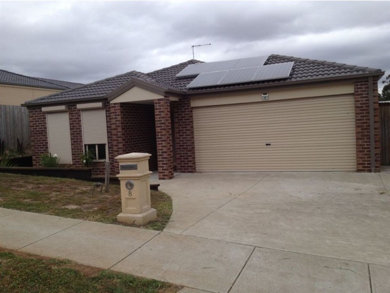 8 Palm Square, Drouin VIC 3818
