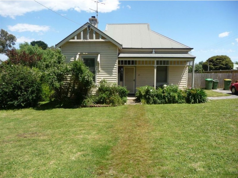 19 Pearson Street, Bunyip VIC 3815