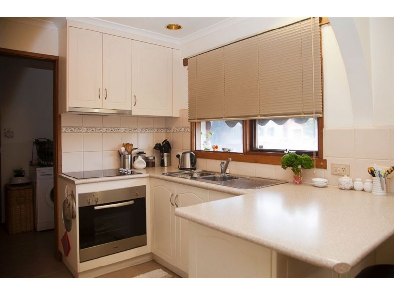 1/6 Bank Place, Drouin VIC 3818