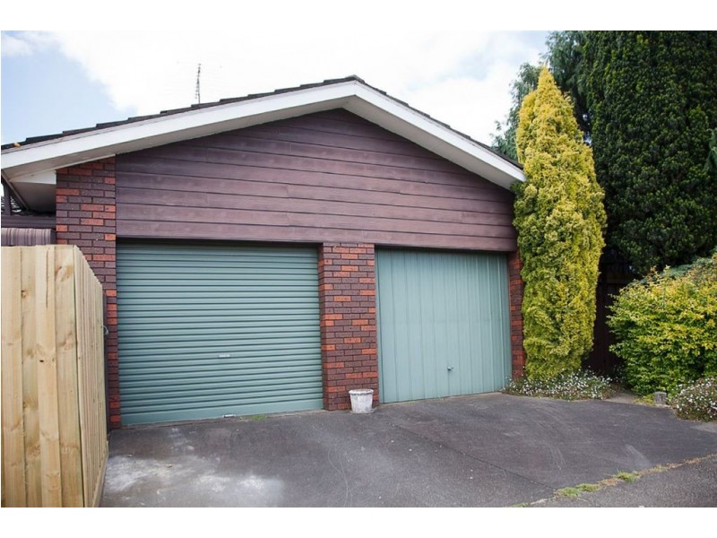 1/6 Bank Place, Drouin VIC 3818