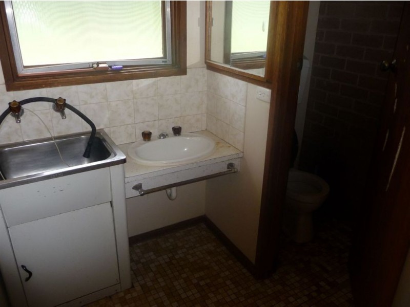 4/1581 Priness Hwy, Drouin East VIC 3818