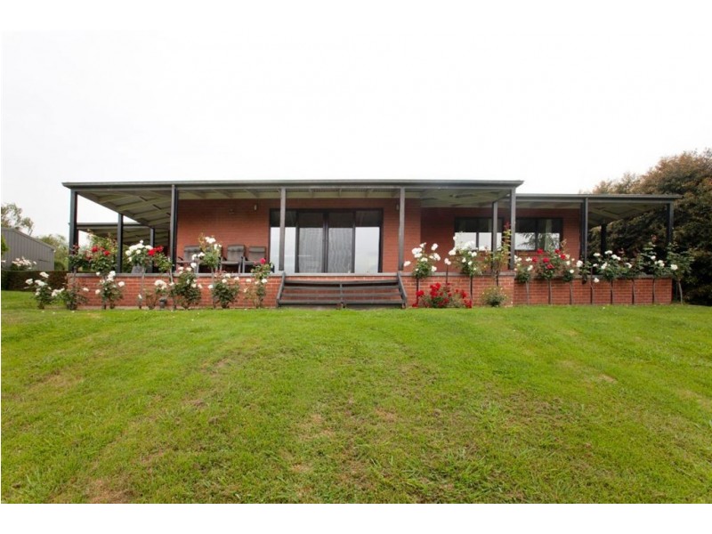 13 Green Valley Drive, Drouin VIC 3818