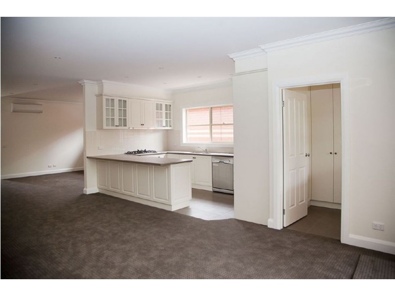 4/30 Grant Street, Drouin VIC 3818