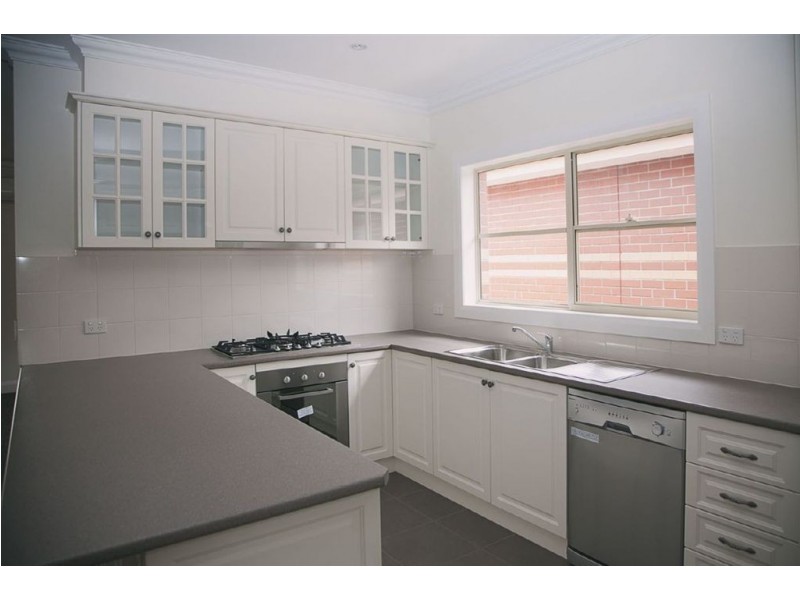 4/30 Grant Street, Drouin VIC 3818