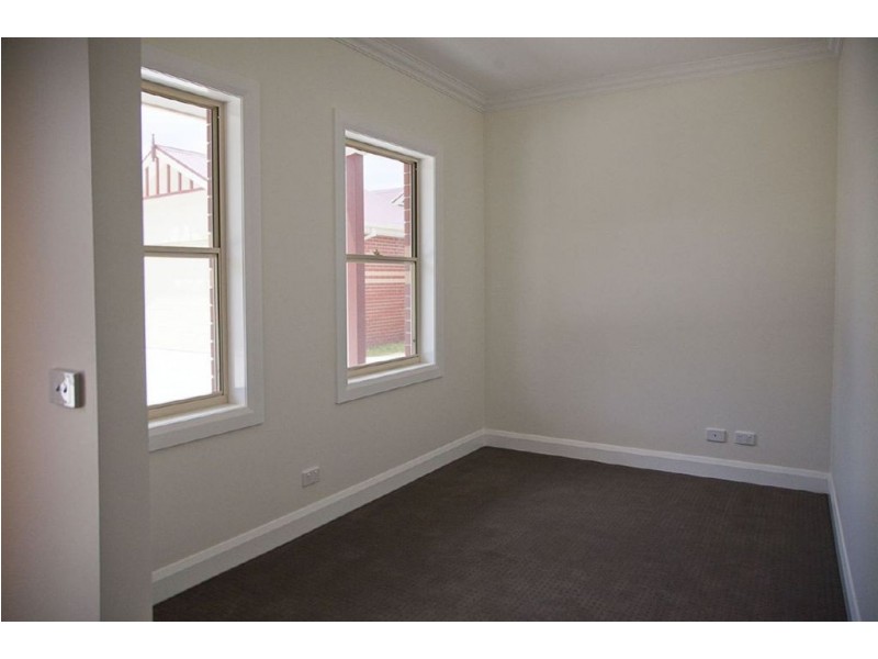 4/30 Grant Street, Drouin VIC 3818
