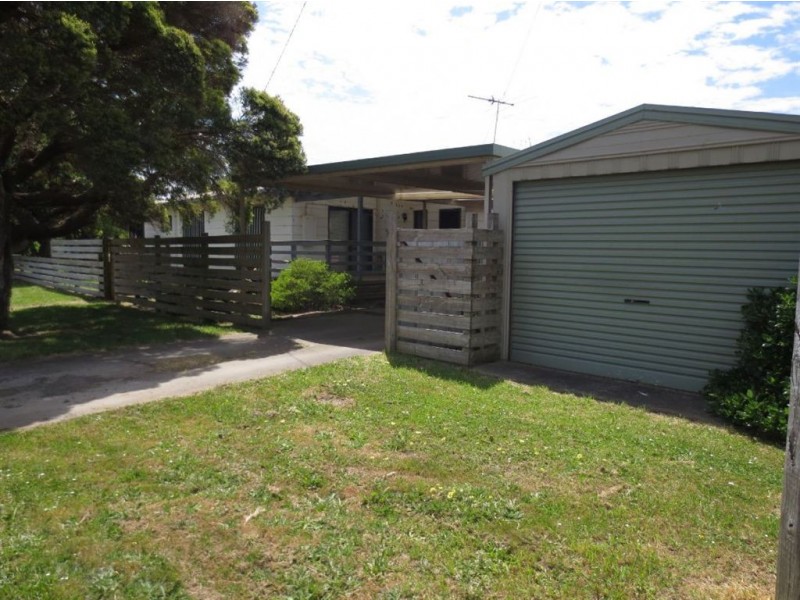 2 Fairchild Street, Drouin VIC 3818