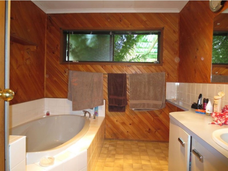 2 Fairchild Street, Drouin VIC 3818