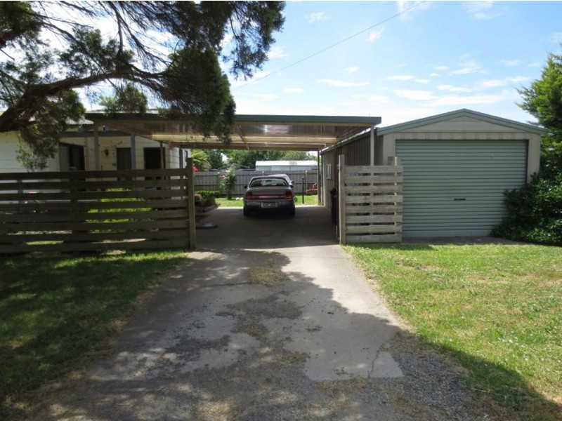 2 Fairchild Street, Drouin VIC 3818
