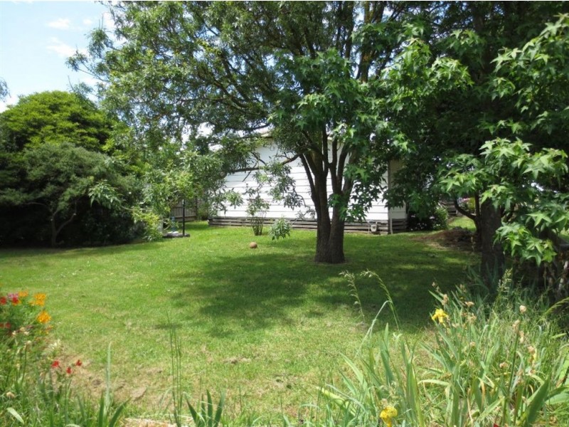 2 Fairchild Street, Drouin VIC 3818