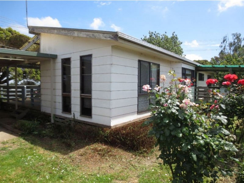 2 Fairchild Street, Drouin VIC 3818