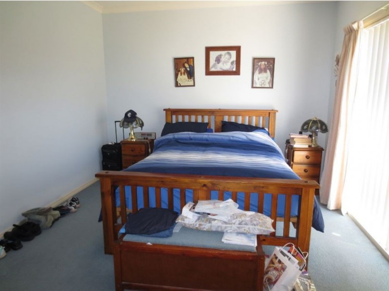 1/15 Fairway Drive, Drouin VIC 3818