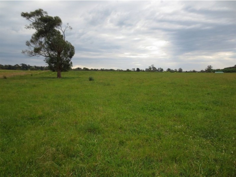 425 Main South Road, Drouin VIC 3818