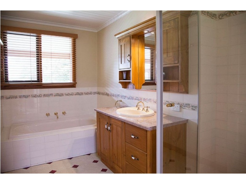 405 Old Drouin Road, Drouin VIC 3818