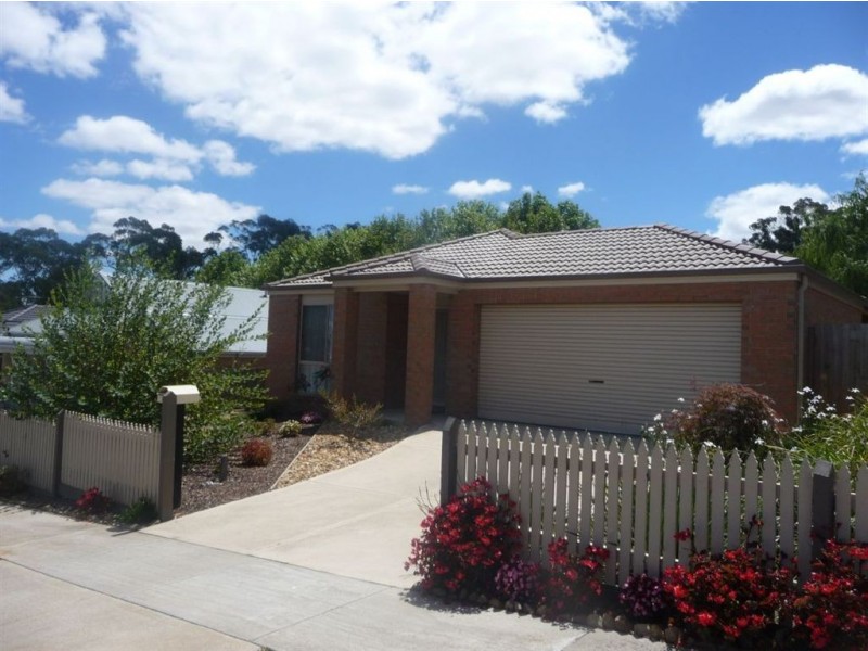 20 Palm Square, Drouin VIC 3818