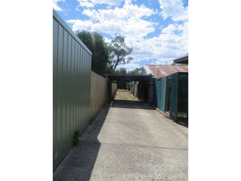 4 Garfield Road, Garfield VIC 3814