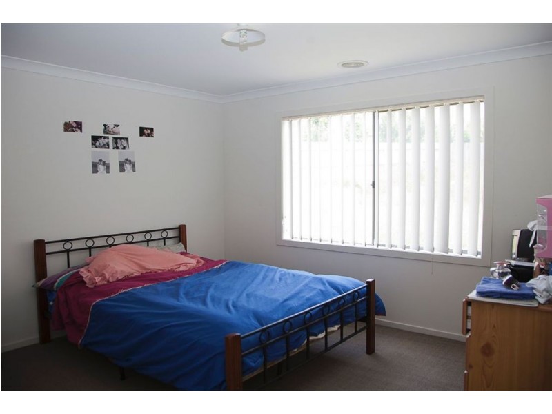 13 Harmon Drive, Drouin VIC 3818