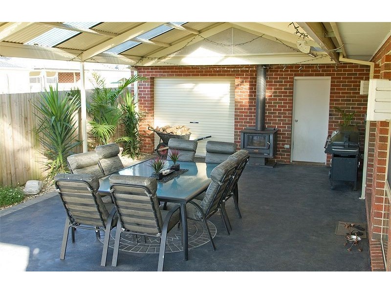 7 Lomandra Court, Drouin VIC 3818