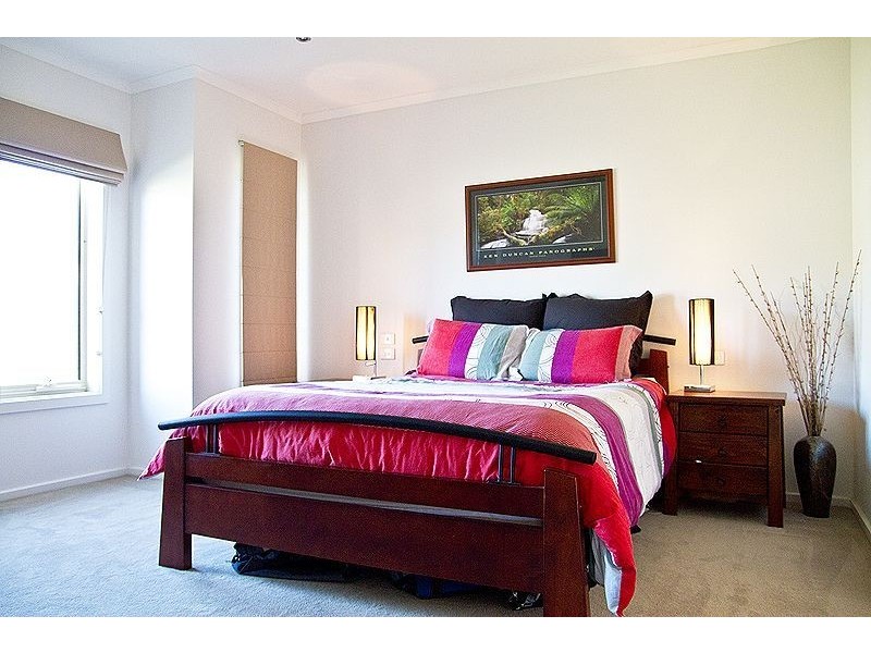 7 Lomandra Court, Drouin VIC 3818