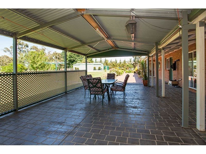 11 Pryor Road, Drouin VIC 3818