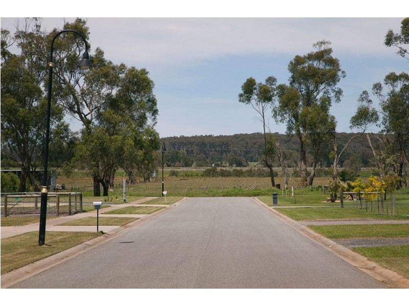 Lot 6 Bunjil Drive, Drouin VIC 3818