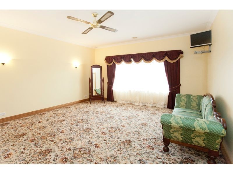 22 Nottingham Court, Drouin VIC 3818