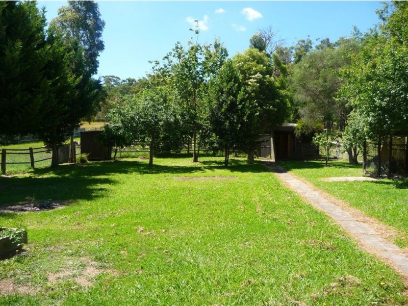 4 Hopetoun Road, Drouin VIC 3818