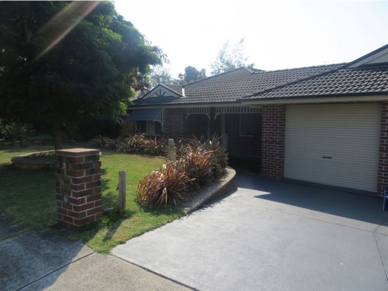 3 Wallace Crescent, Drouin VIC 3818