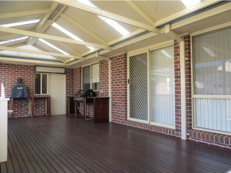 3 Wallace Crescent, Drouin VIC 3818