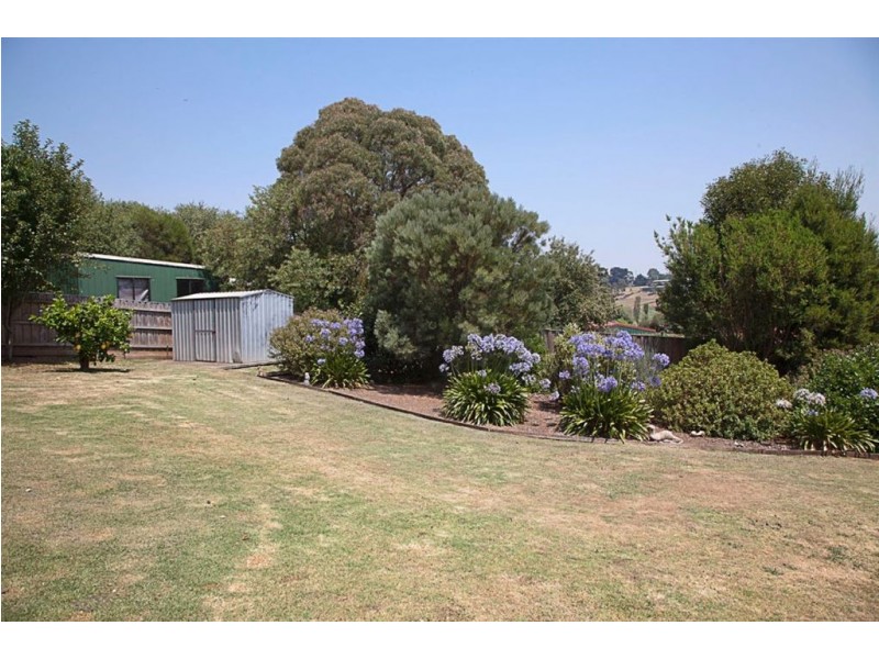 37 Darnum Street, Drouin VIC 3818