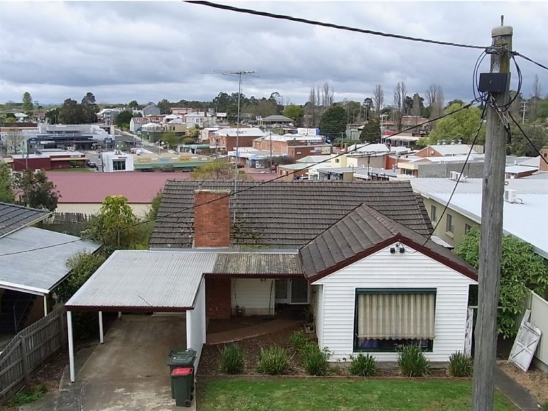 6 Sinclair Street, Drouin VIC 3818