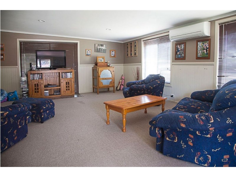 33 Riverside Road, Bunyip VIC 3815