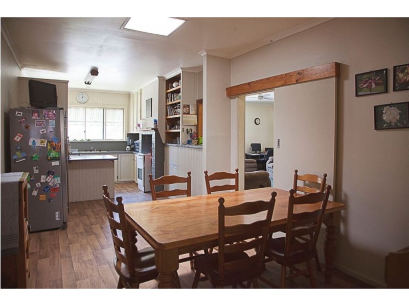 33 Riverside Road, Bunyip VIC 3815