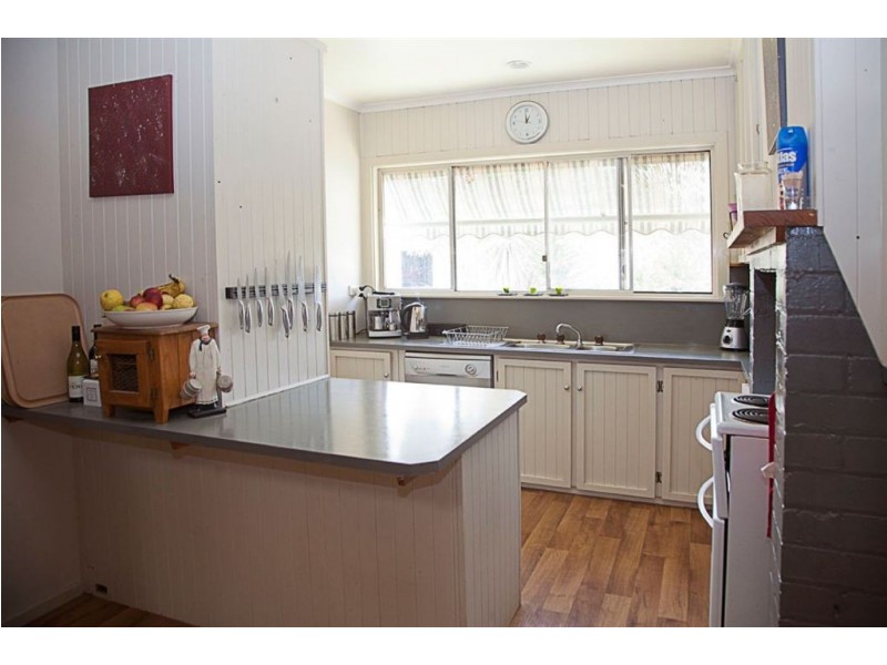 33 Riverside Road, Bunyip VIC 3815