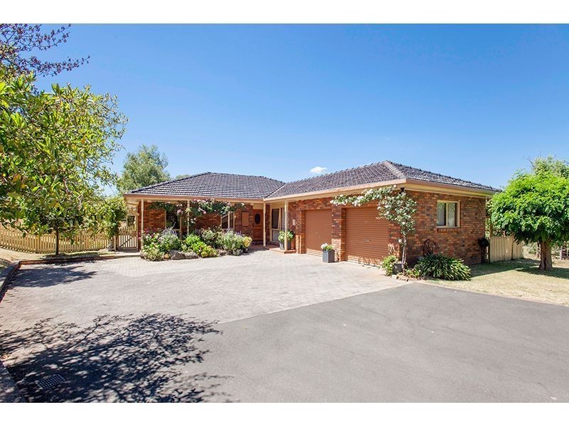 345 Main South Road, Drouin South VIC 3818