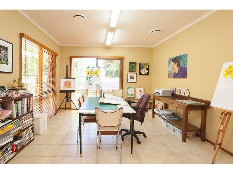 345 Main South Road, Drouin South VIC 3818