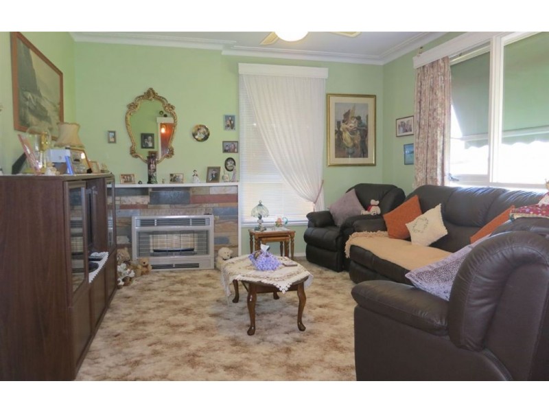 17 Morton Avenue, Drouin VIC 3818