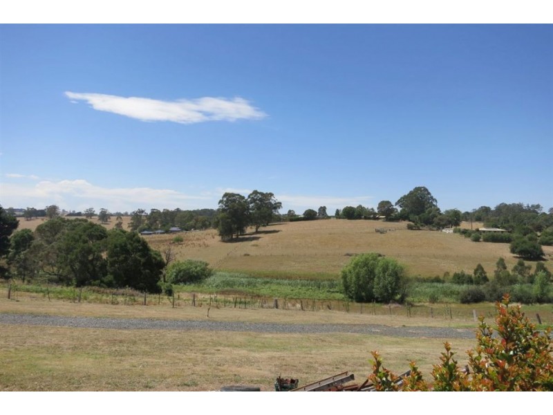 17 Morton Avenue, Drouin VIC 3818