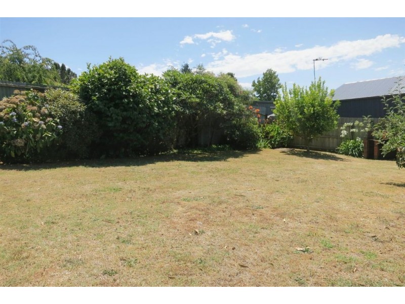 17 Morton Avenue, Drouin VIC 3818