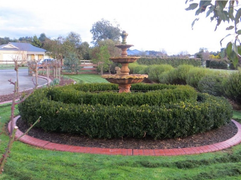 22 Nottingham Court, Drouin VIC 3818